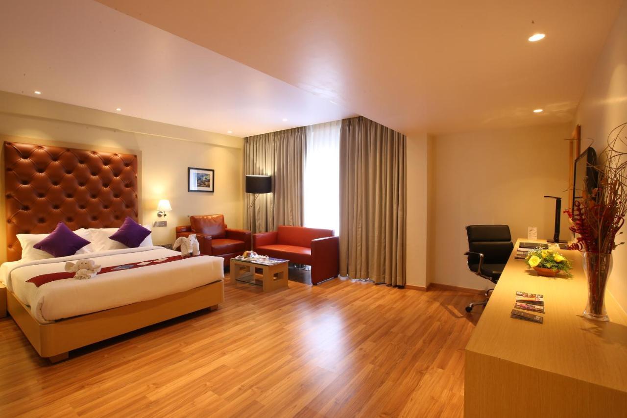 The Chancery Hotel Bangalore Esterno foto
