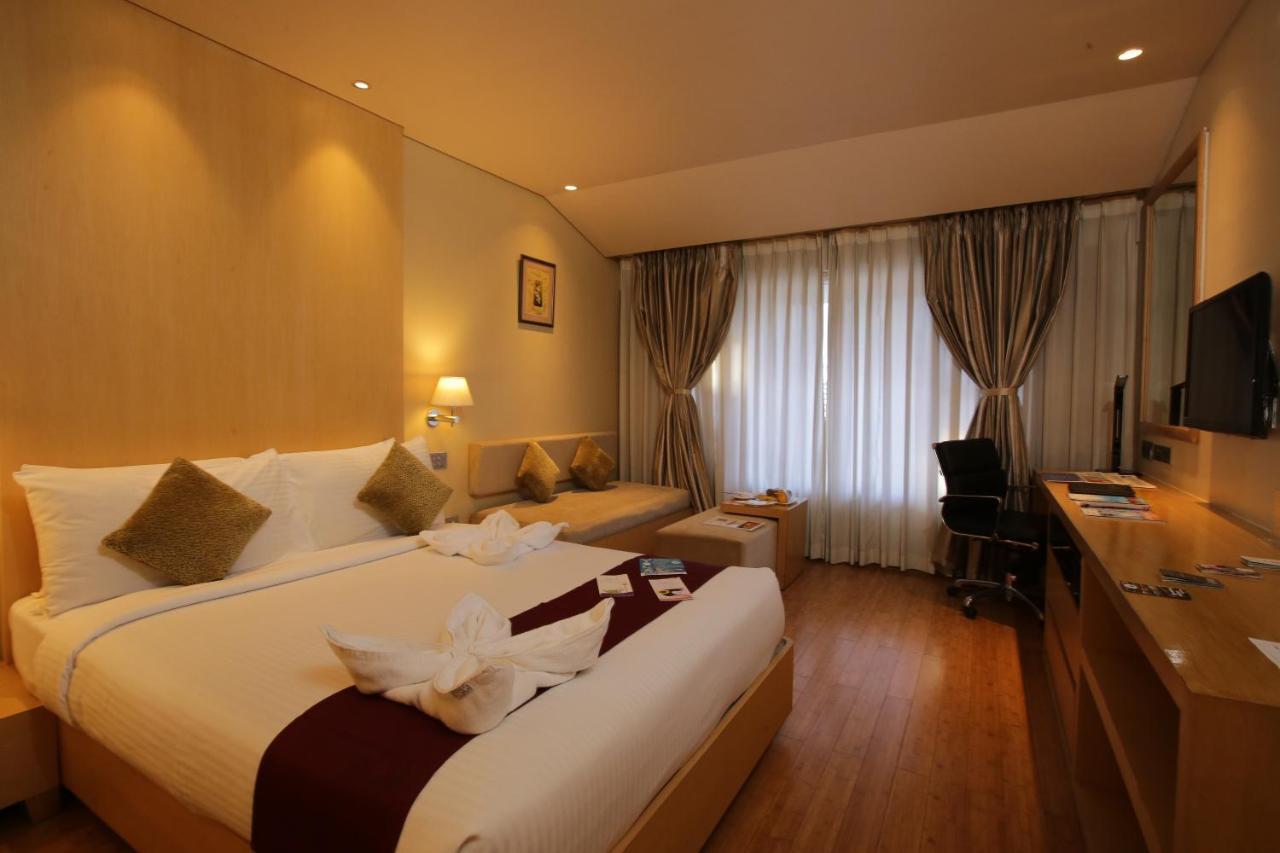 The Chancery Hotel Bangalore Esterno foto