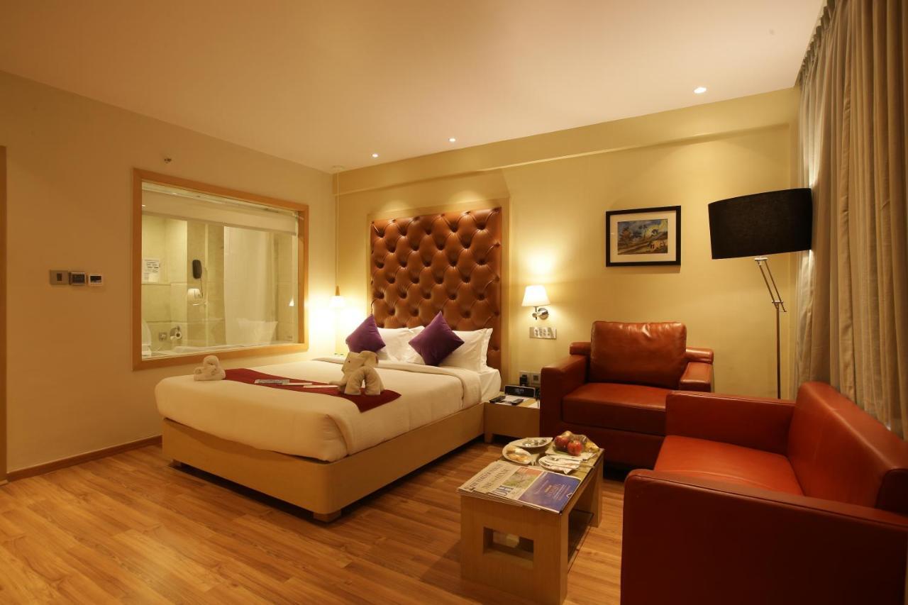 The Chancery Hotel Bangalore Esterno foto
