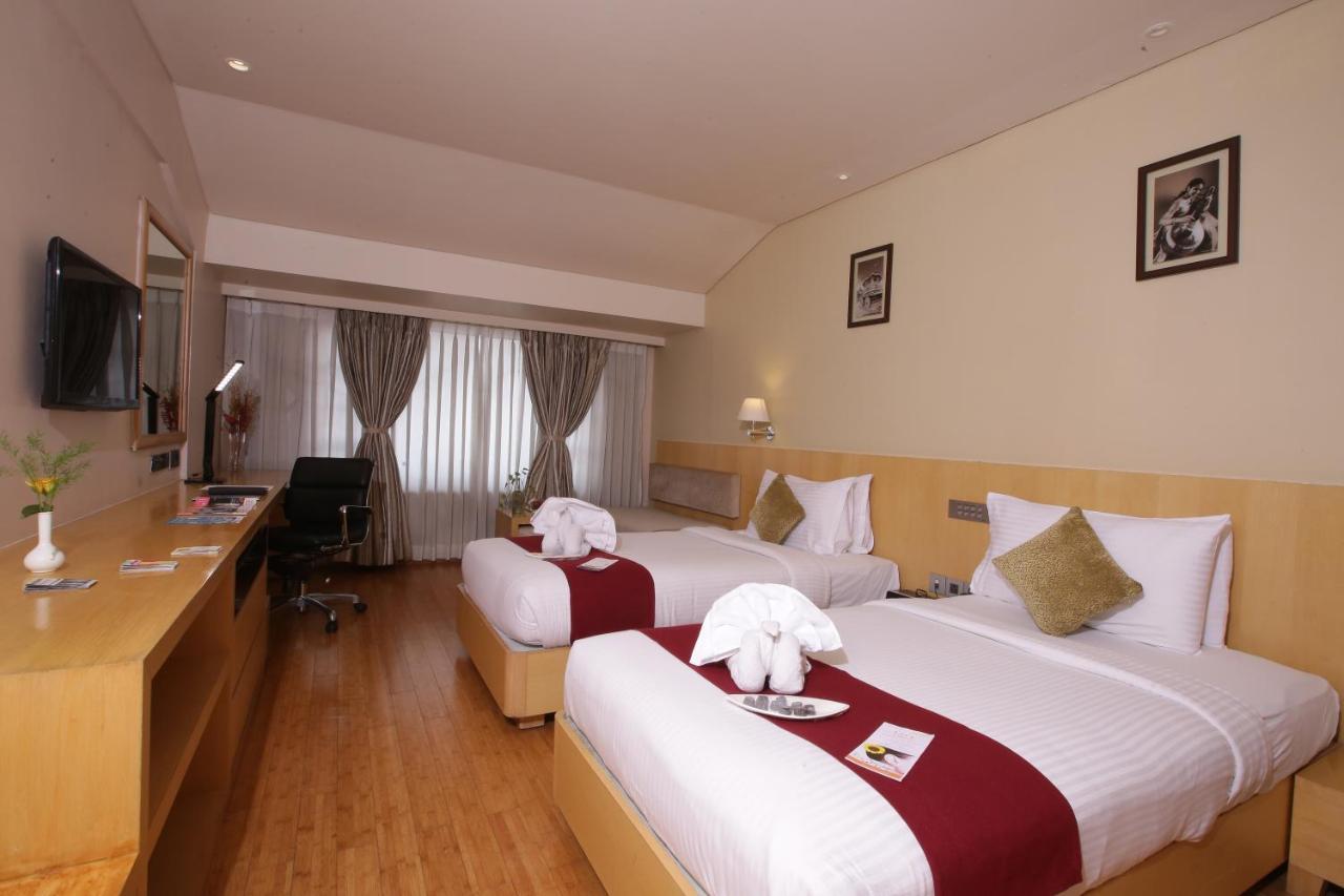 The Chancery Hotel Bangalore Esterno foto